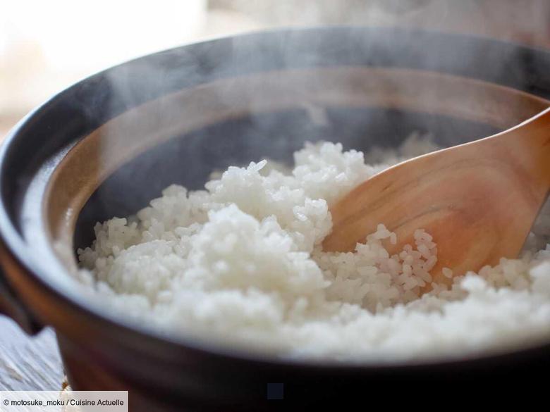 Combien de jours puis-je conserver du riz cuit au réfrigérateur ?