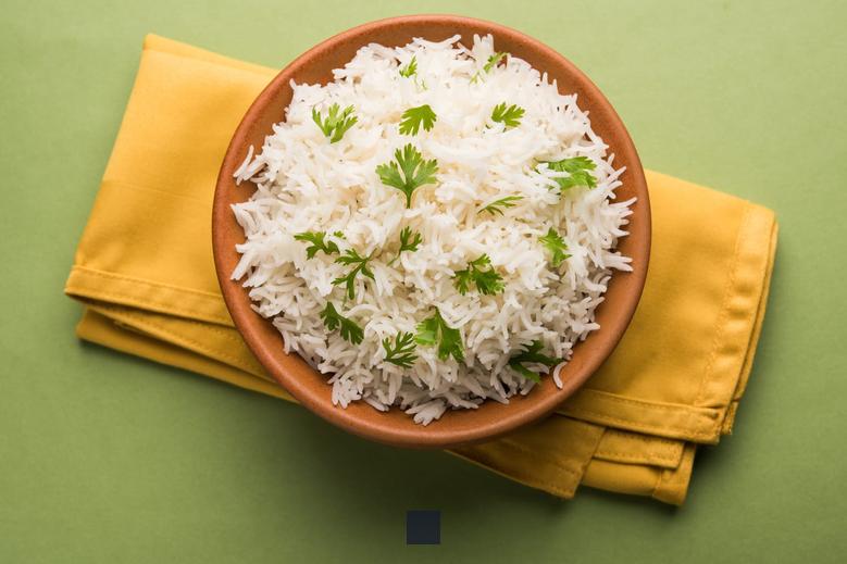 **Comment réchauffer du riz cuit sans l'assécher ? Découvrez les meilleures astuces !**